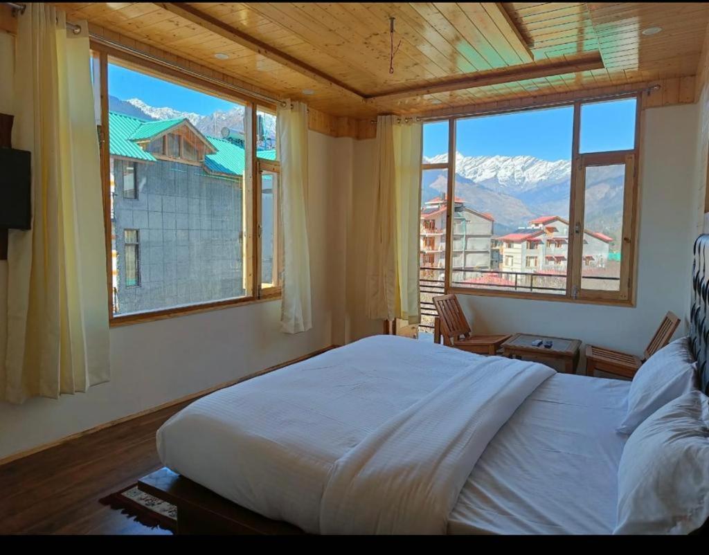 Rajhans Resorts Manali  Exterior photo